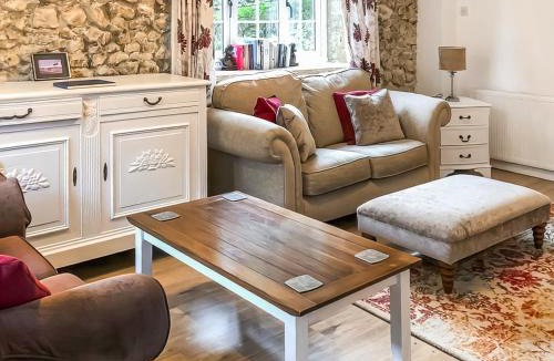 Axminster House | Britannia - Uk50124