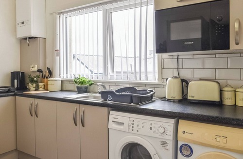 Rhiwbryfdir Cottage | Britannic Chambers Apartment