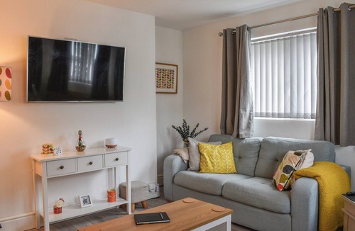 Rhiwbryfdir Cottage | Britannic Chambers Apartment