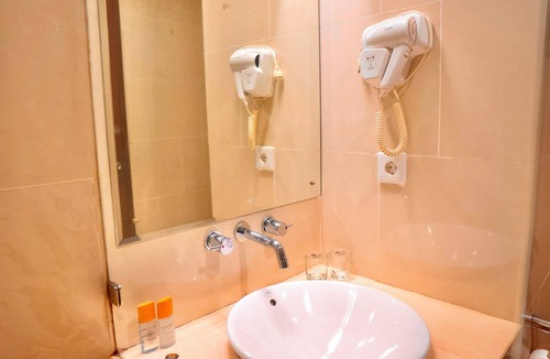 Pangkalan Bun Hotel | Brits Hotel Pangkalan Bun