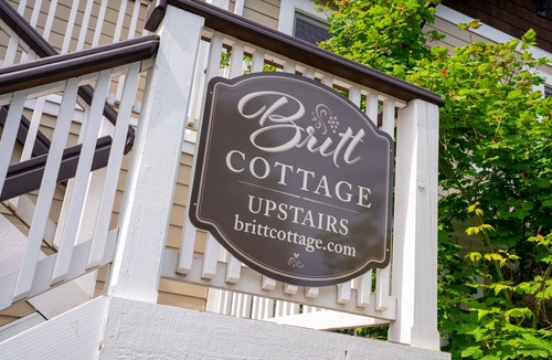 Jacksonville Cottage | Britt Cottage - Perfect Downtown Location