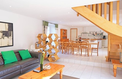 Plestin-les-Greves Apartment | Brittany Lescoat
