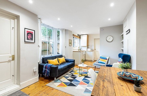 Brixton Hill Apartment | Brixton Garden Escape