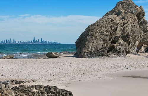 Tugun Apartment | Brixton Rise 3 - Beachfront Tugun