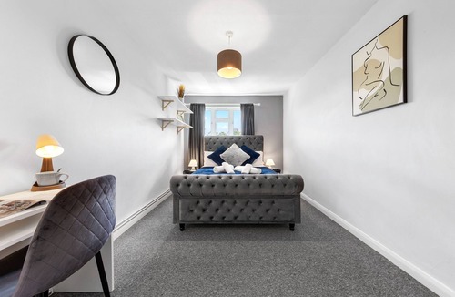 Coldharbour Apartment | Brixton Spacious - FBS Homes