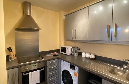 Wolverhampton Apartment | Broad Gauge Suite
