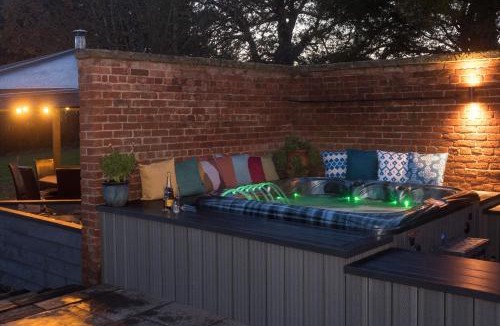 Clows Top House | Broad Meadows Farmhouse 12 Guests