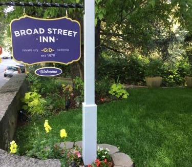Nevada City Hotel | Broad Street Inn