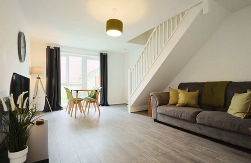 Bradley Stoke House | Broadcroft two bedroom house in North Bristol