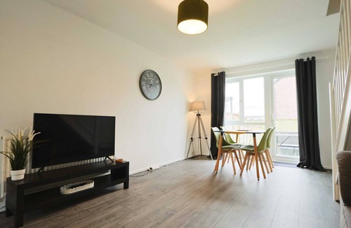 Bradley Stoke House | Broadcroft two bedroom house in North Bristol