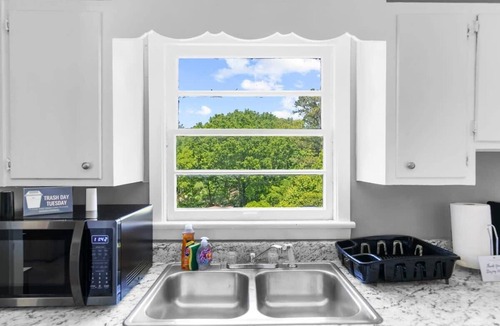 New Castle House | Broadmoor Bungalow - Both Units