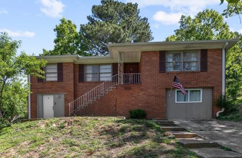 New Castle House | Broadmoor Bungalow - Both Units