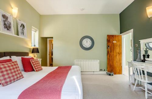 Tidenham Apartment | Broadrock Accommodation - Clock Cottage