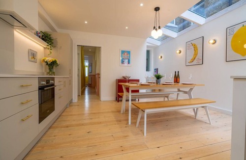 Broadstairs House | Broadstairs ColourPop | Parking | Beach/Bars 2 min
