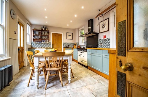 Broadstairs House | Broadstairs | Spacious Heritage House | 5Beds