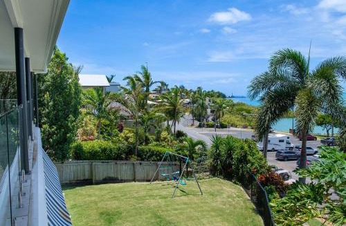 Airlie Beach House | Broadwater Breeze