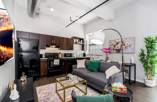 Downtown Kansas City Condo | Broadway by Stylish Stays