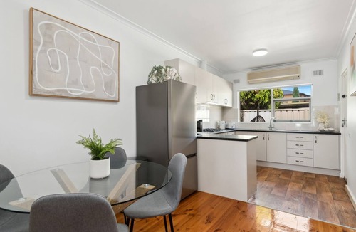 Glenelg South Apartment | Broadway by The Beach