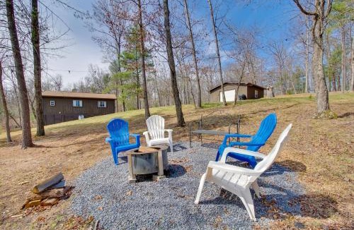 Broadway House | Broadway Cabin with Hot Tub Hike and Ski