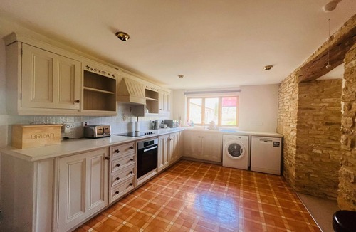 Condicote House | Broadway House, 7 Beds, 6 Baths