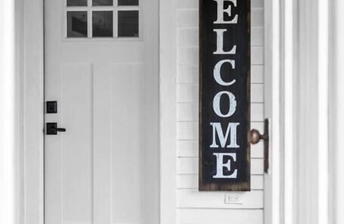 Suttons Bay House | Broadway House Summar