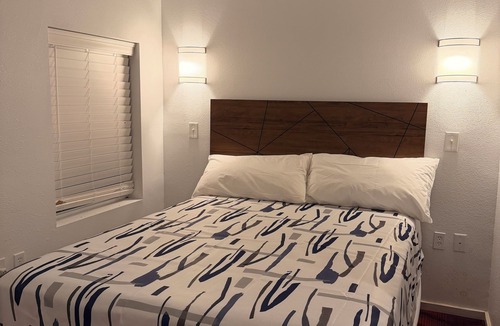 Checotah Bed & Breakfast | Broadway Inn And RV Park