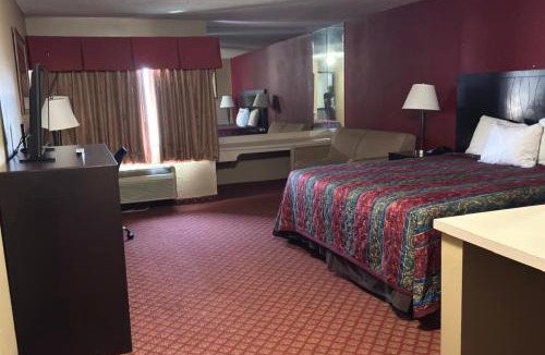 Oklahoma City Hotel | Broadway INN & SUITES OKC