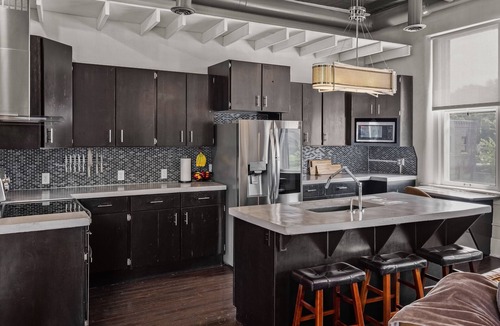 Siloam Springs Apartment | Broadway Luxe Loft