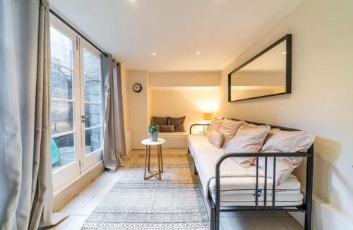 Haggerston Apartment | Broadway Market
