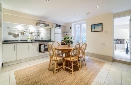 Haggerston Apartment | Broadway Market