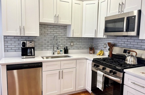 Federal Hill Apartment | Broadway Nomad House in Providence