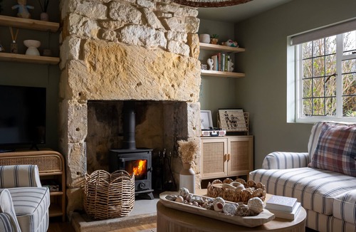 Broadway House | Broadway Scandi Chic Cottage