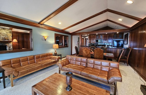 Brockway Condo | Brockway Beachside Bungalo 3 Bedroom Home by RedAwning