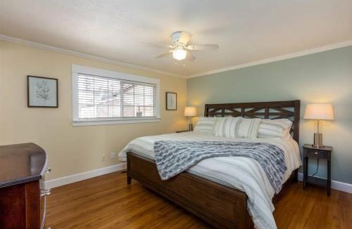 Orchard District House | Broken Bow Getaway Pet Friendly Midtown