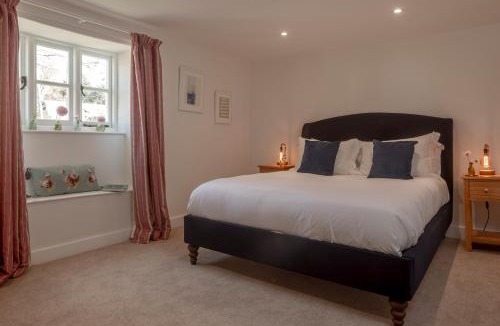 Brokenborough House | Brokenborough Farmhouse