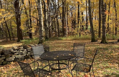 Peru Ski Chalet | Bromley Aframe - King Master Bed, Wood Fireplace