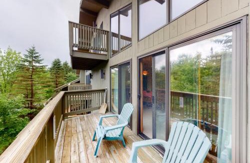 Bromley Mountain Apartment | Bromley Mountain Condo CD2
