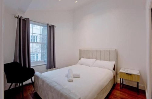 Brompton & Hans Town Apartment | Brompton Road