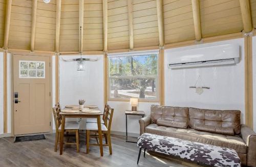 Canyon Lake House | Bronco Luxury Yurt-Cabin - Family Glamping Canyon Lake w Private Hot Tub