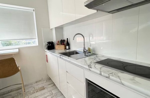 Bronte Apartment | Bronte beach studio in Sydney's Best Suburb Apt 8