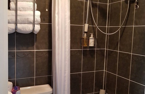 Builth Wells House | Bronwye Guest House