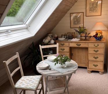 Petworth Bed & Breakfast | Brook Barn