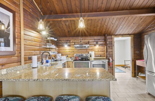 West Dover Cabin | Brook Bound Inn - Cabinn