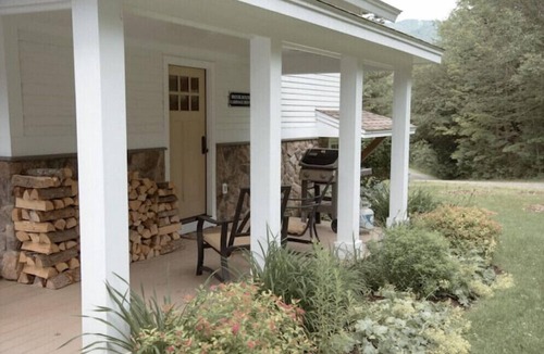 West Dover Cabin | Brook Bound Inn Carriage Housen