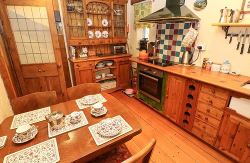 Margam House | Brook Cottage