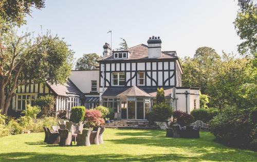 Ellesmere Port Hotel | Brook Hall Hotel