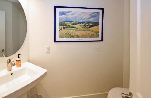 Glen Arbor House | Brook Hill Cottages 42