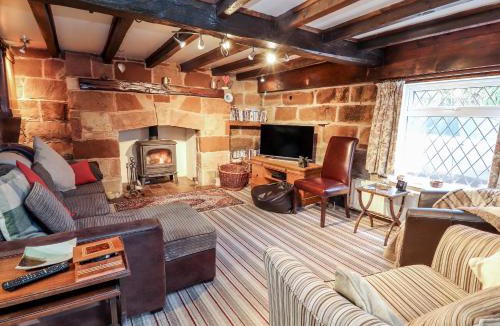 Eccleshall House | Brook House