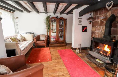 Eccleshall House | Brook House