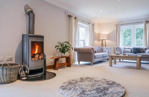 Ipswich House | Brook Lodge